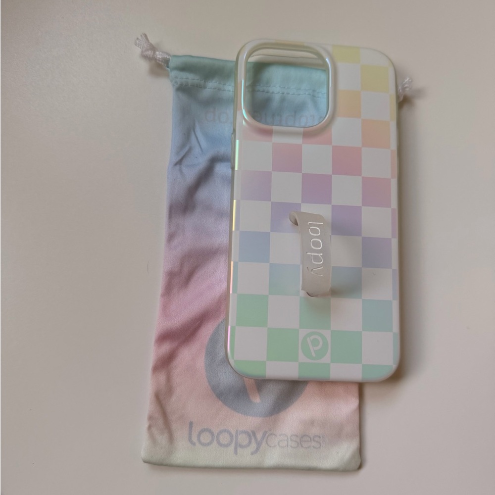 Loopy pearl checkered iPhone 14 Pro Max